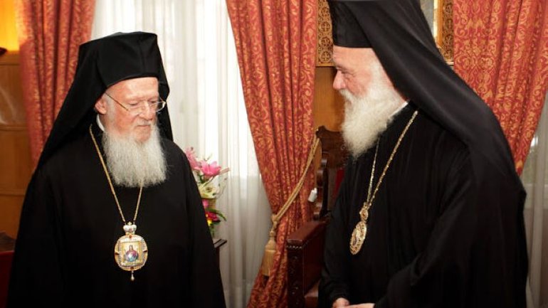 Патріарх Варфоломій відреагував на облиття кислотою митрополитів Грецької Православної Церкви - фото 1