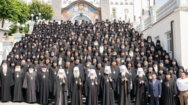 В Почаевской лавре проходит съезд монашества УПЦ МП - фото 1