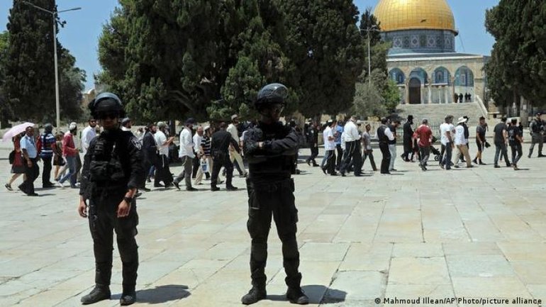 У Єрусалимі нові сутички палестинців та ізраїльської поліції - фото 1