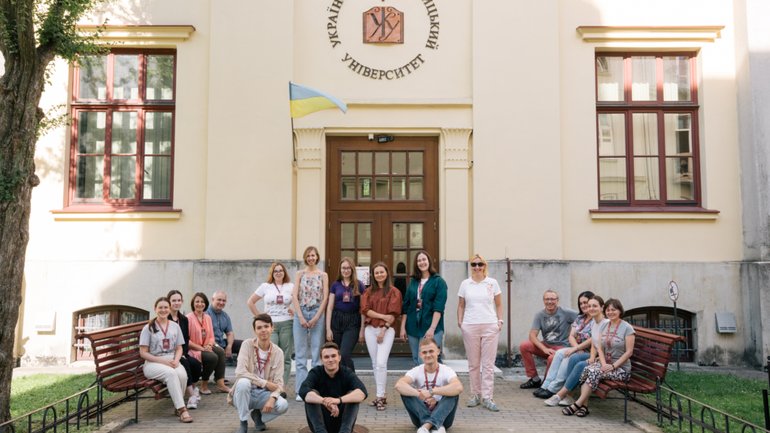 55,5% вступників УКУ входять в 5% кращих випускників шкіл за результатами трьох сертифікатів ЗНО - фото 1