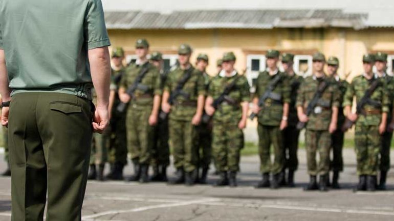 У школах ОРДЛО проводять військову підготовку та нав'язують російське православ'я, – Денісова - фото 1