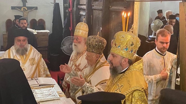 Предстоятель ПЦУ пригласил Патриарха Александрийского посетить Украину - фото 1