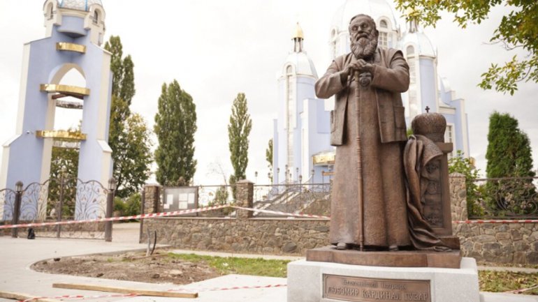 Пам’ятник Любомиру Гузару урочисто відкриють у Вінниці 9 жовтня: програма урочистостей - фото 1