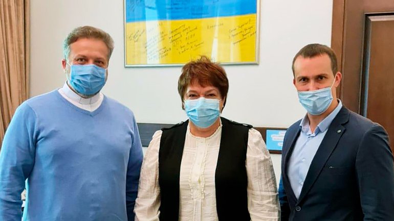 МОЗ последовательно поддерживает внедрение медицинского капелланства в Украине - фото 1