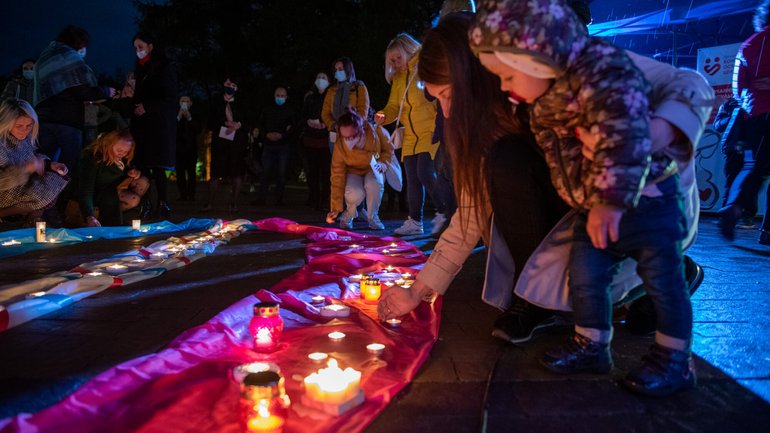 У головному храмі УГКЦ у Львові вшанували пам’ять померлих дітей - фото 1
