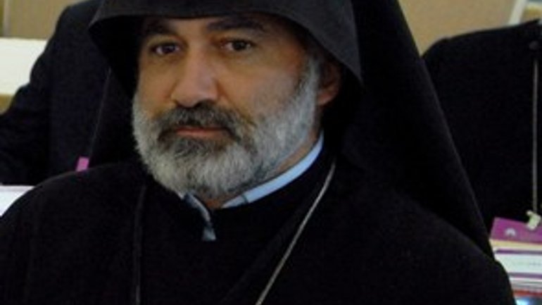 Предстоятель Української єпархії Вірменської Апостольської Церкви Маркос Оганесяна - фото 1
