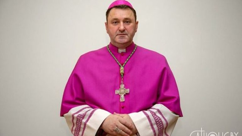 Новый глава Католической Церкви в Беларуси официально вступил в должность - фото 1