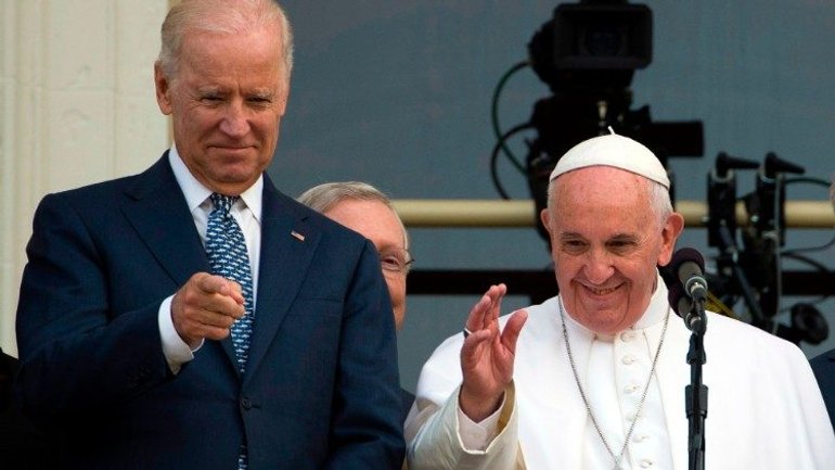 Байден, другий в історії США президент - католик, зустрічається з Папою у Ватикані - фото 1
