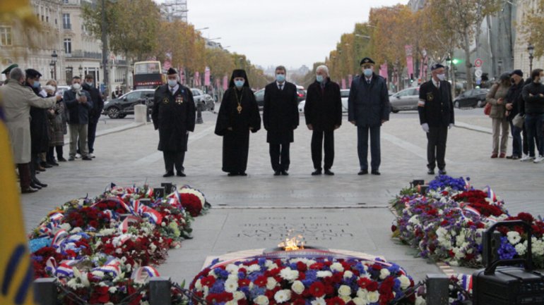 У Парижі українська громада вшанувала жертв Голодомору 1932-1933 років - фото 1
