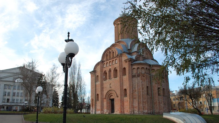 Храм св. Параскеви у Чернігові - фото 1