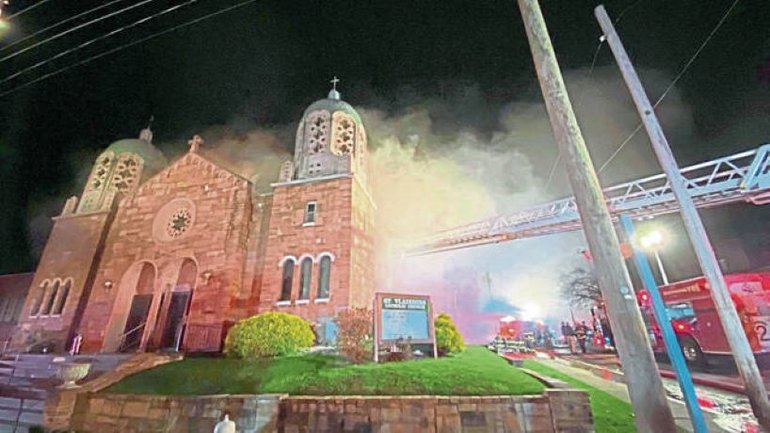 В українській католицькій церкві Св. Володимира в Арнольді (США) сталася пожежа - фото 1