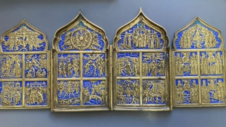 An attempt at exporting an ancient iconostasis from Ukraine to Russia was made - фото 1