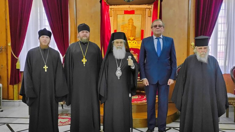 Патріарх Єрусалимський знову зустрівся з послом РФ в Ізраїлі - фото 1