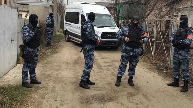 В Крыму после обысков задержали четверых крымских татар - фото 1