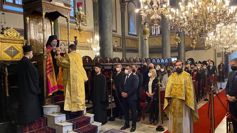 Патриарх Варфоломей просит ревностной молитвы за мир в Украине: «Оружие не выход» - фото 1