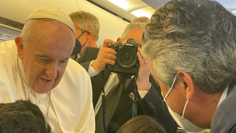 «Да, это обсуждается»: Папа Франциск о визите в Украину - фото 1