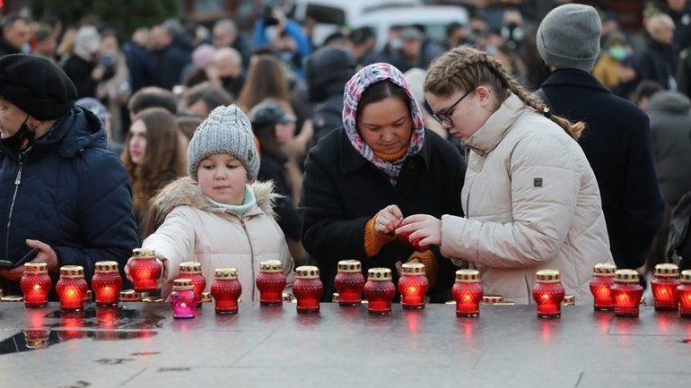 У Львові сьогодні помоляться за всіх невинно убитих українців, які загинули від рук рашистів - фото 1