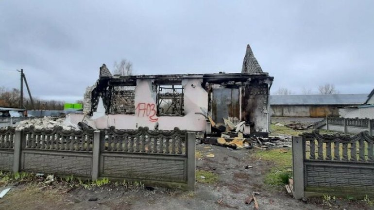 В Киевской области в результате обстрела разрушен храм УПЦ МП - фото 1