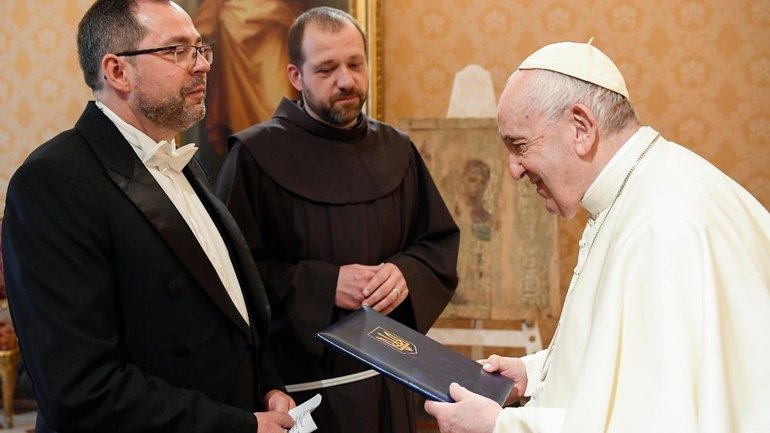 Pope Francis accepts credentials of the Ambassador of Ukraine - фото 1