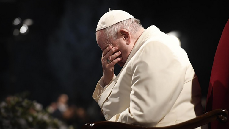 Папа Франциск під час Хресної Дороги - фото 1