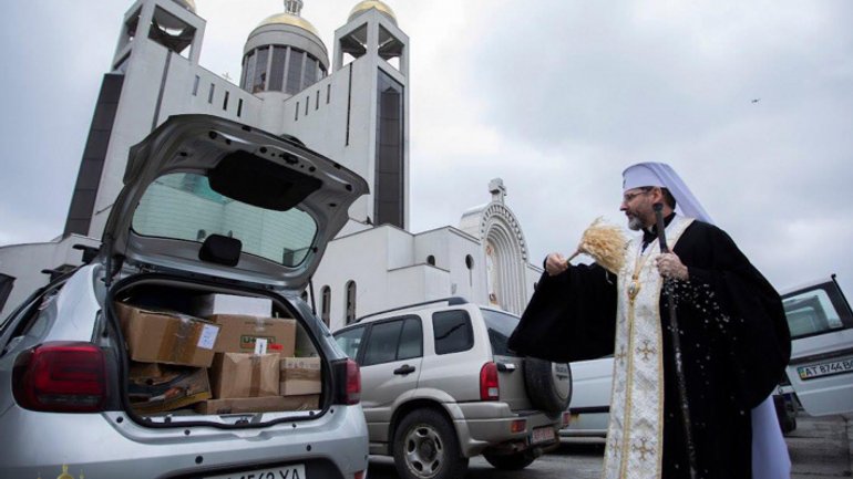 Патріарх Святослав освятив паски для українських воїнів - фото 1