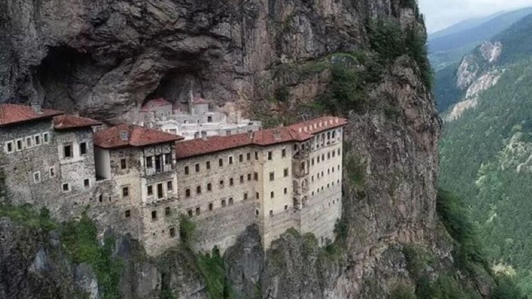 У Туреччині відкрили для відвідувачів унікальний монастир - фото 1