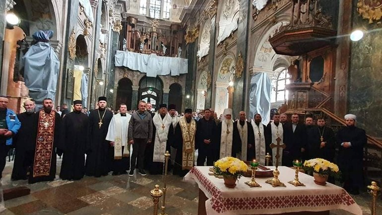Сьогодні у Львові відбулася екуменічна молитва за Україну - фото 1