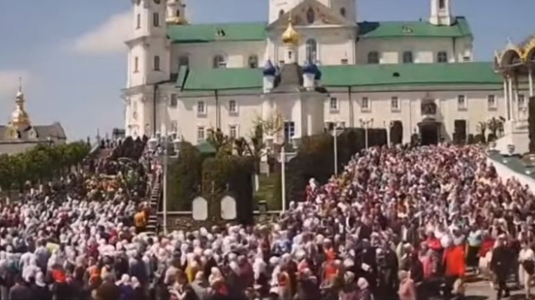 Тисячі вірян МП у Почаєві відзначили 20-ту річницю прославлення преподобного Амфілохія - фото 1