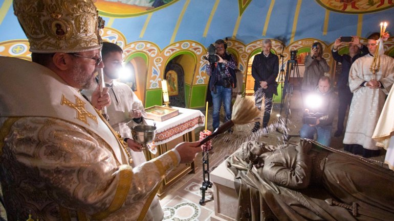 Патріарх УГКЦ освятив надгробну фігуру князя Аскольда у крипті київського храму - фото 1
