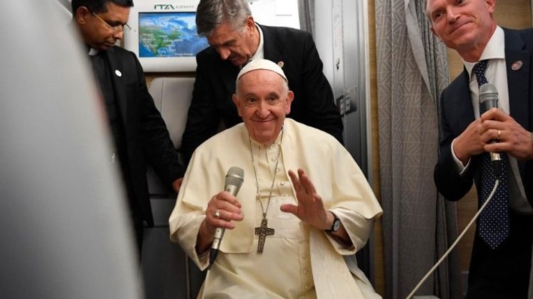 Повертаючись з Канади, Папа підтвердив намір поїхати в Україну - фото 1