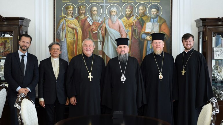 Предстоятель ПЦУ зустрівся з делегацією Всесвітньої Ради Церков - фото 1