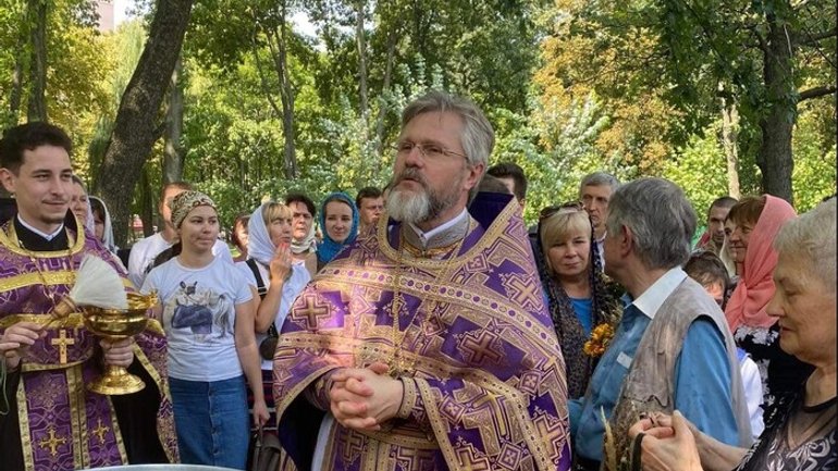 Заява протоєрея Данилевича, що не УПЦ МП, а ПЦУ  "спровокувала війну в Україні", викликала обурення українців - фото 1