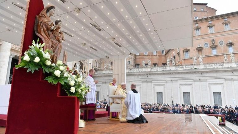 Беатифікаційну Месу у Ватикані Папа завершив молитвою за Україну - фото 1