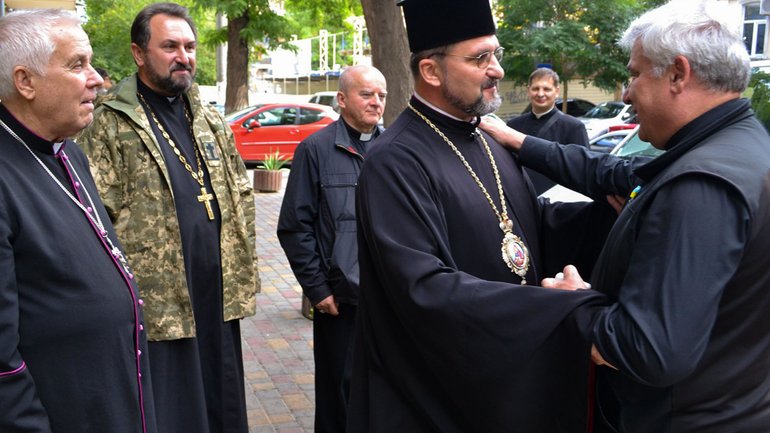 Cardinal Konrad Krajewski meets with clergy and faithful of the UGCC in Odessa - фото 1