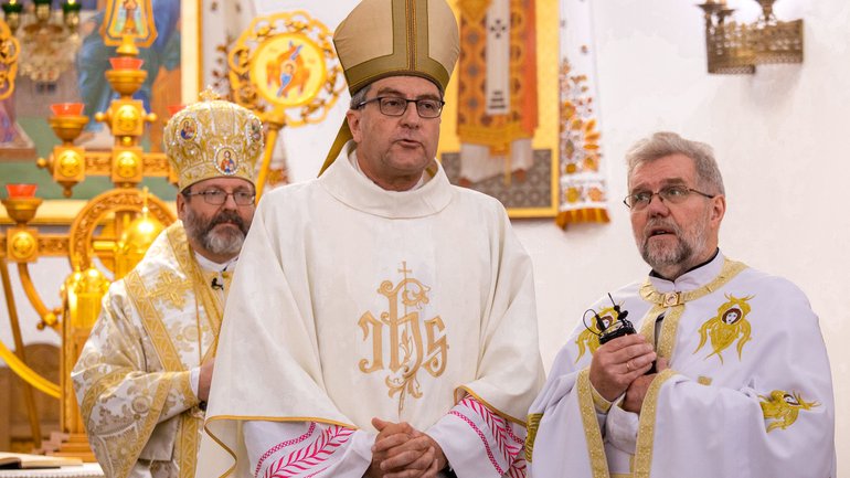 "I’d like to bring the pain, the strength and energy of Ukraine to France," - Archbishop Eric de Moulin-Beaufort - фото 1