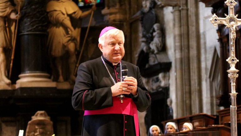 A six-hour prayer service for peace in Ukraine held at the Vienna Cathedral - фото 1