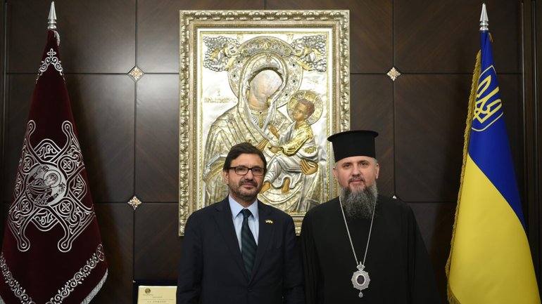Митрополит Епіфаній обговорив з Послом Іспанії всебічну підтримку України - фото 1