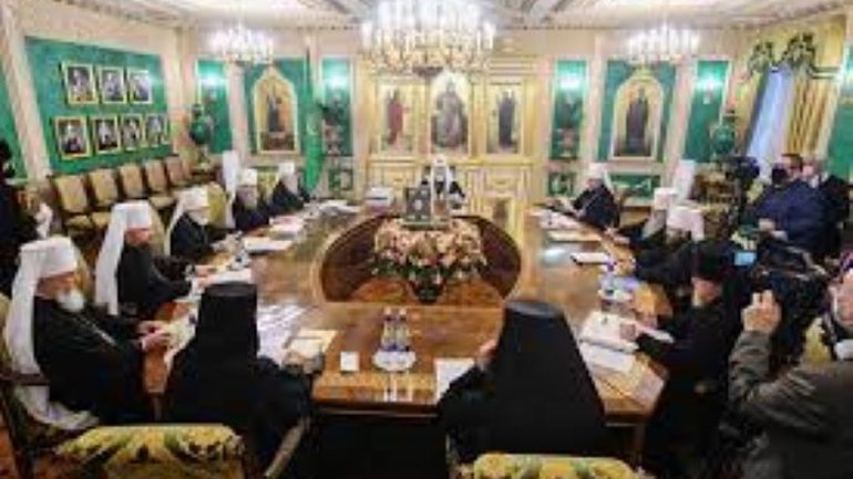 В Москве проходит Синод РПЦ, на котором Кирилл снова заговорил о «канонических территориях» - фото 1