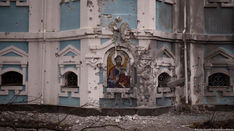 На Синоде РПЦ рассказали, как восстанавливают храмы Донбасса, однако не указали, кто же их разрушил - фото 1