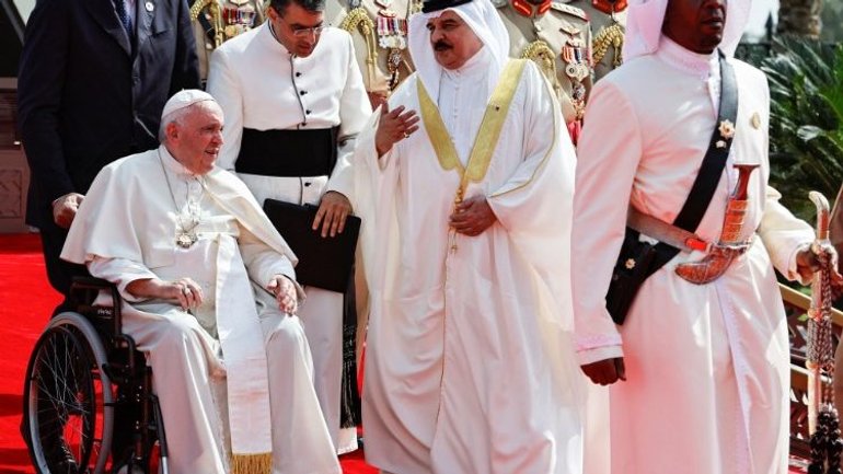 Папа Франциск звернувся до світу: Політичні лідери граються з вогнем та ракетами - фото 1