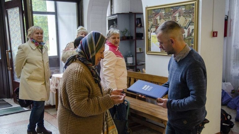 В Украине растет спрос на Библии - фото 1