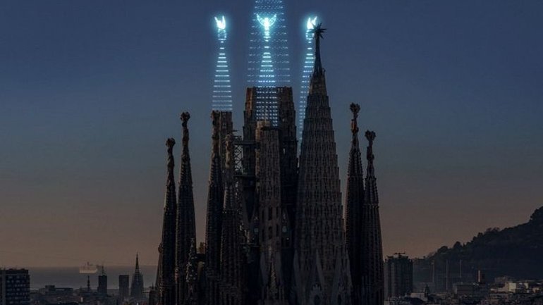 Завершений собор Святого Сімейства в Барселоні відтворили за допомогою дронів - фото 1