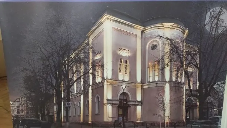 Відремонтована центральна синагога Івано-Франківська щовечора світитиметься для містян - фото 1