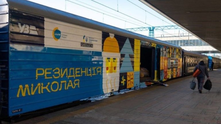 «Потяг Святого Миколая» доставить дітям на звільнені території понад 30 тисяч подарунків - фото 1