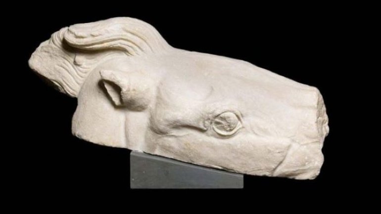 Папа подарував Греції фрагменти храму богині Афіни — як знак зміцнення екуменічних зв’язків - фото 1