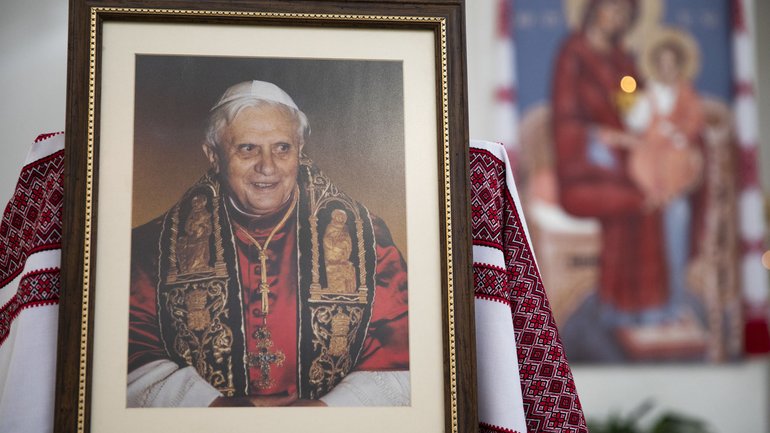 У день похорону Папи-емерита Бенедикта XVI в Патріаршому соборі УГКЦ відбудуться заупокійні богослужіння - фото 1