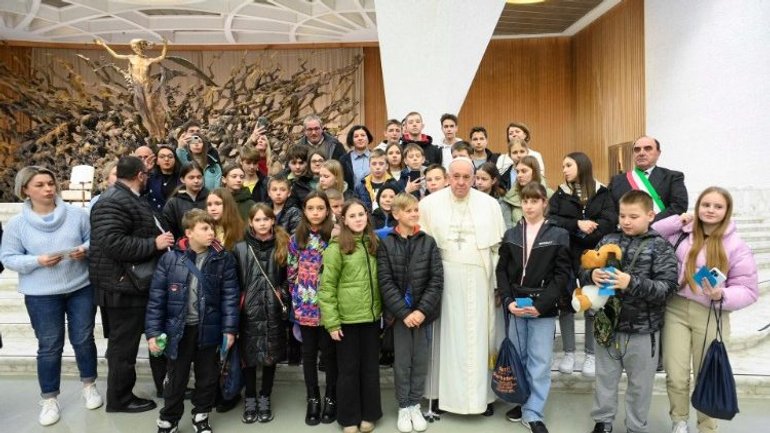 Діти українських воїнів зустрілись з Папою Франциском - фото 1