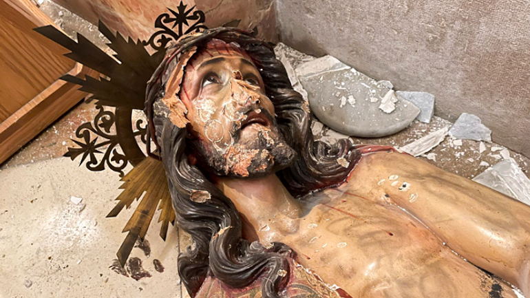 Фанатик осквернив статую Христа на Via Dolorosa в Єрусалимі - фото 1