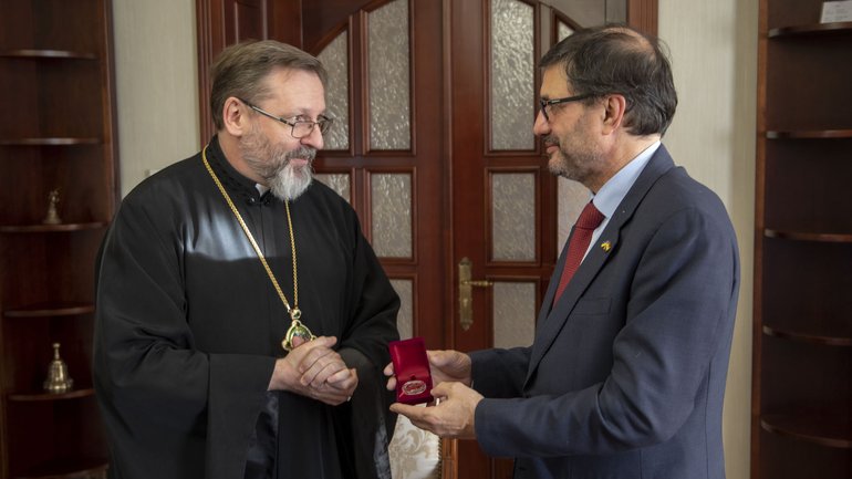Патріарх Святослав подякував послу Іспанії за підтримку України - фото 1