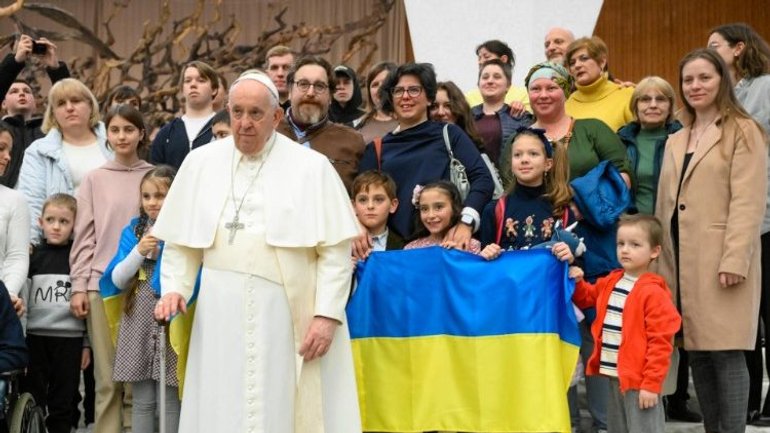 Папа закликав розпочати мирні переговори щодо припинення війни в Україні - фото 1